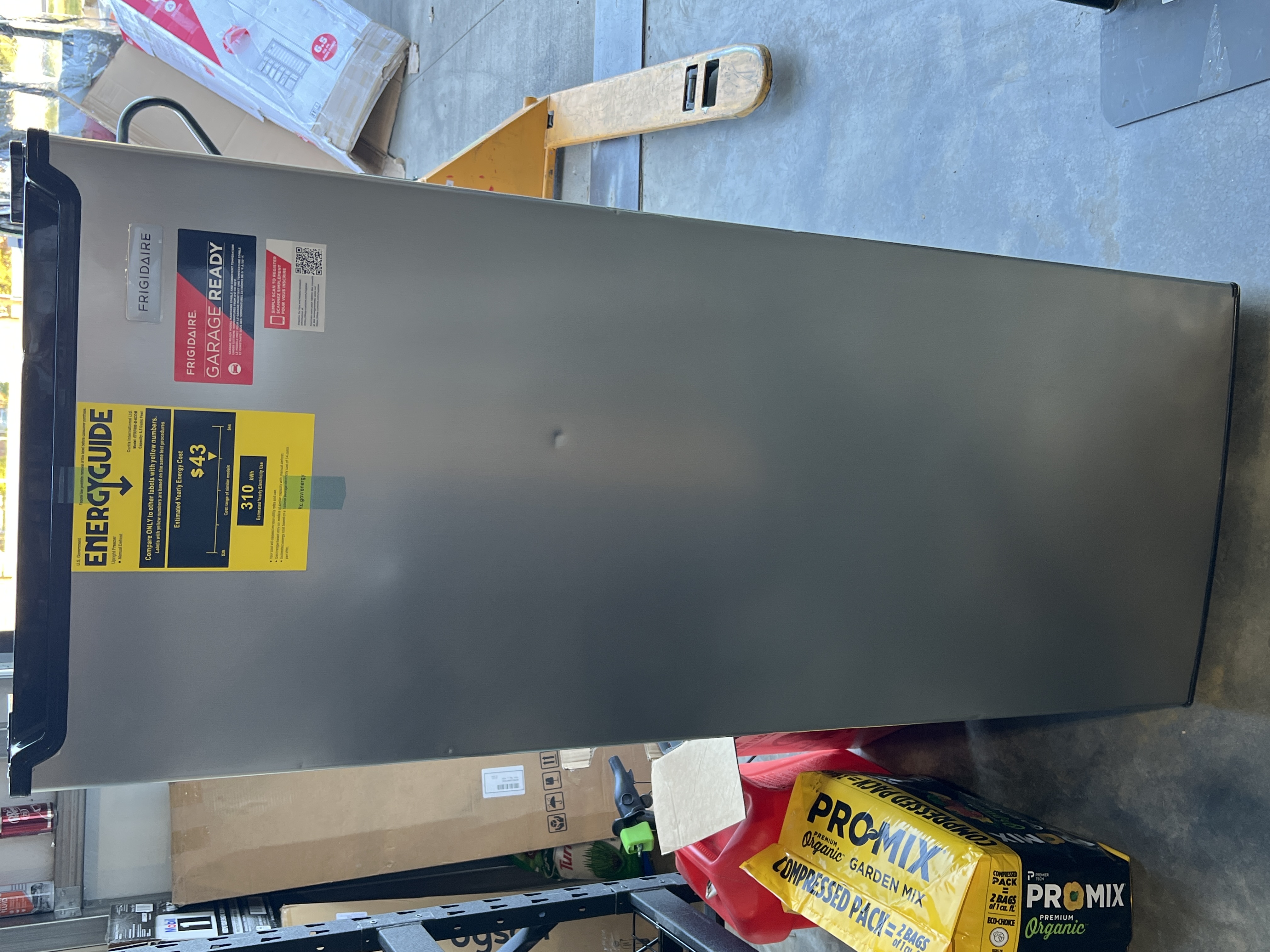 Frigidaire 6.5 Cu. ft. Garage Ready Upright Freezer  Compact Vertical Freezer for Apartments  Garage  Basement  Office — photo 2